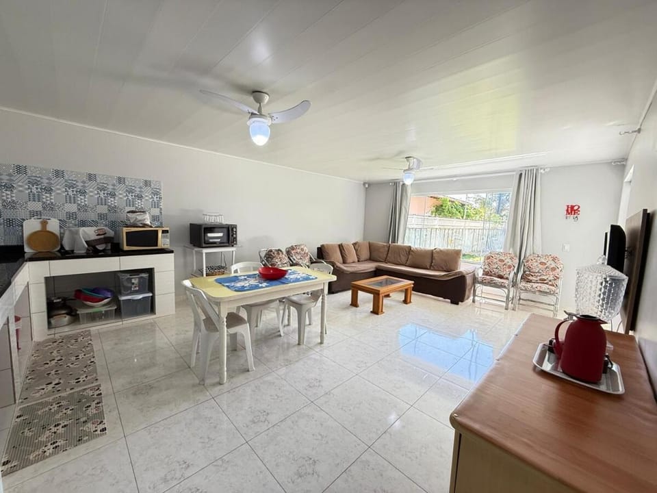 Casa Ipanema 150 metros da praia House in State of Paraná