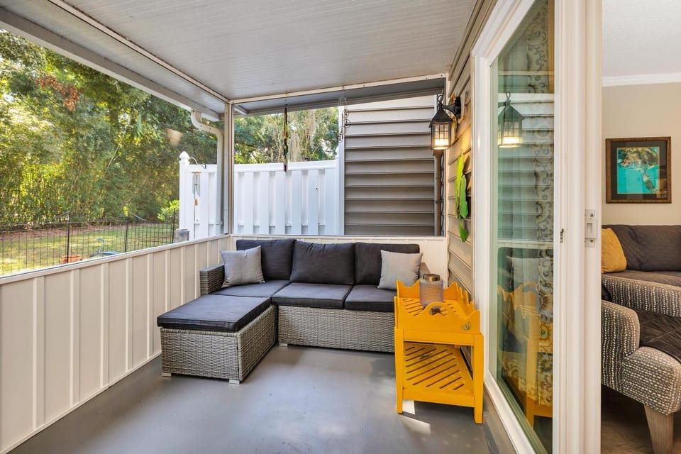 Ocean Walk M2 House in Mallory Park