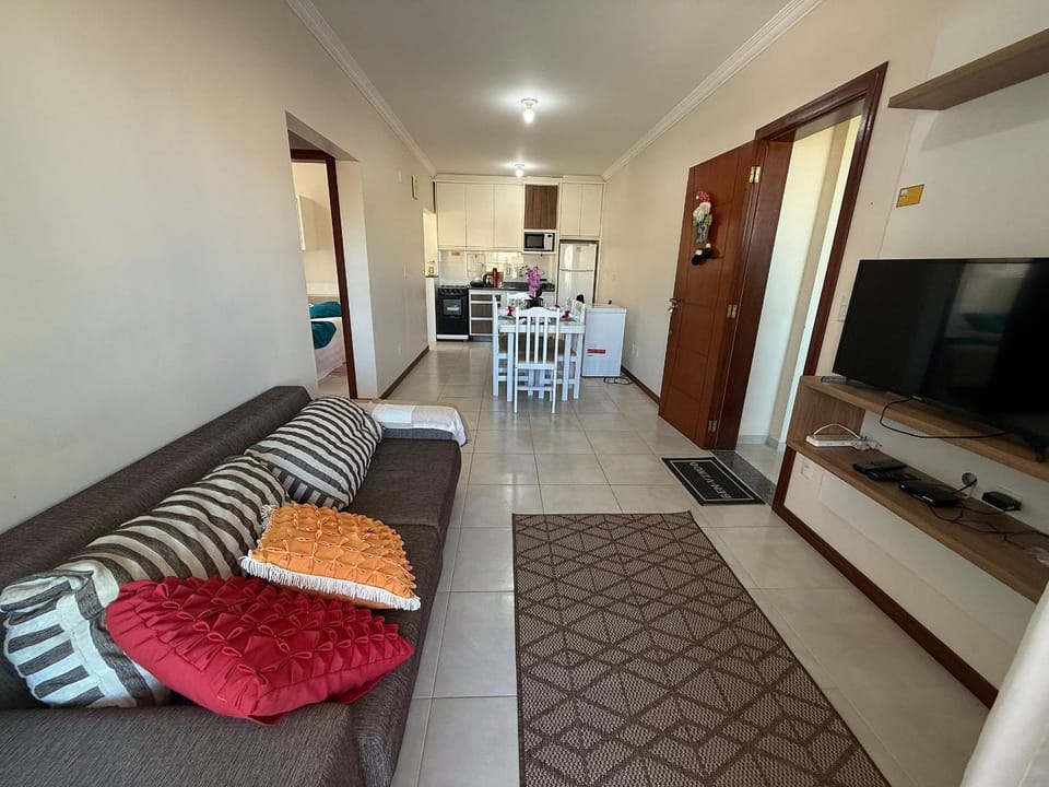 Cód 180- Apartamento aconchegante á 70m do mar Apartment in Florianopolis