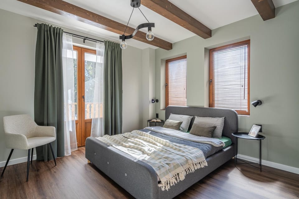 TV and multimedia, Photo of the whole room, Bedroom, Mountain view, heating, internet