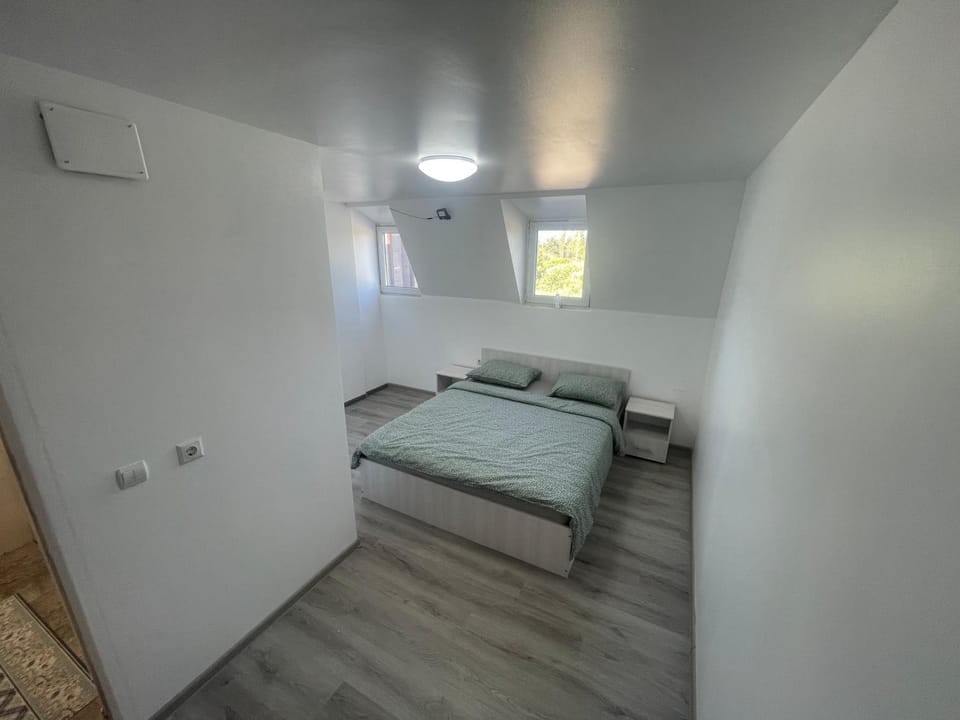 La Casuta Marginea Apartment in Timiș County