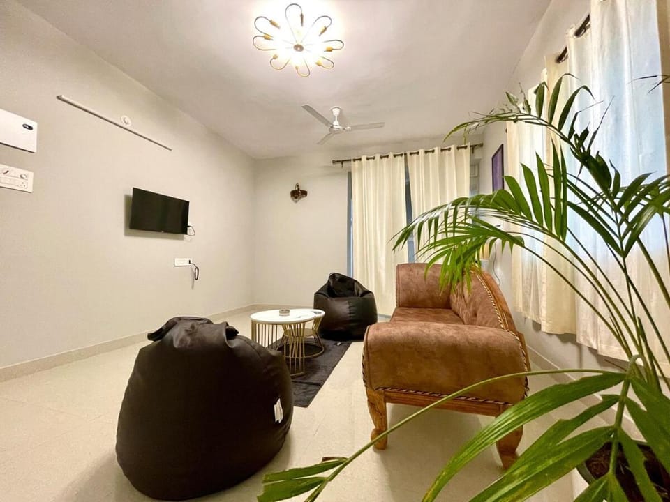 The wave house 1BHK 5 min colva beach Apartment in Benaulim