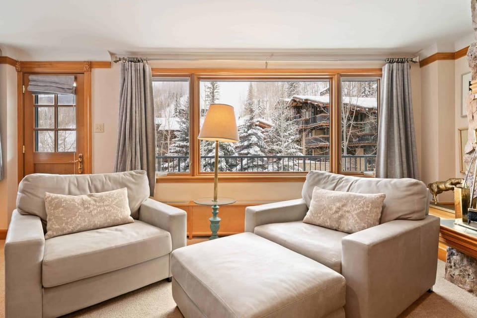 Lodge Tower 387 Three Bedroom Residence Apartment in Vail