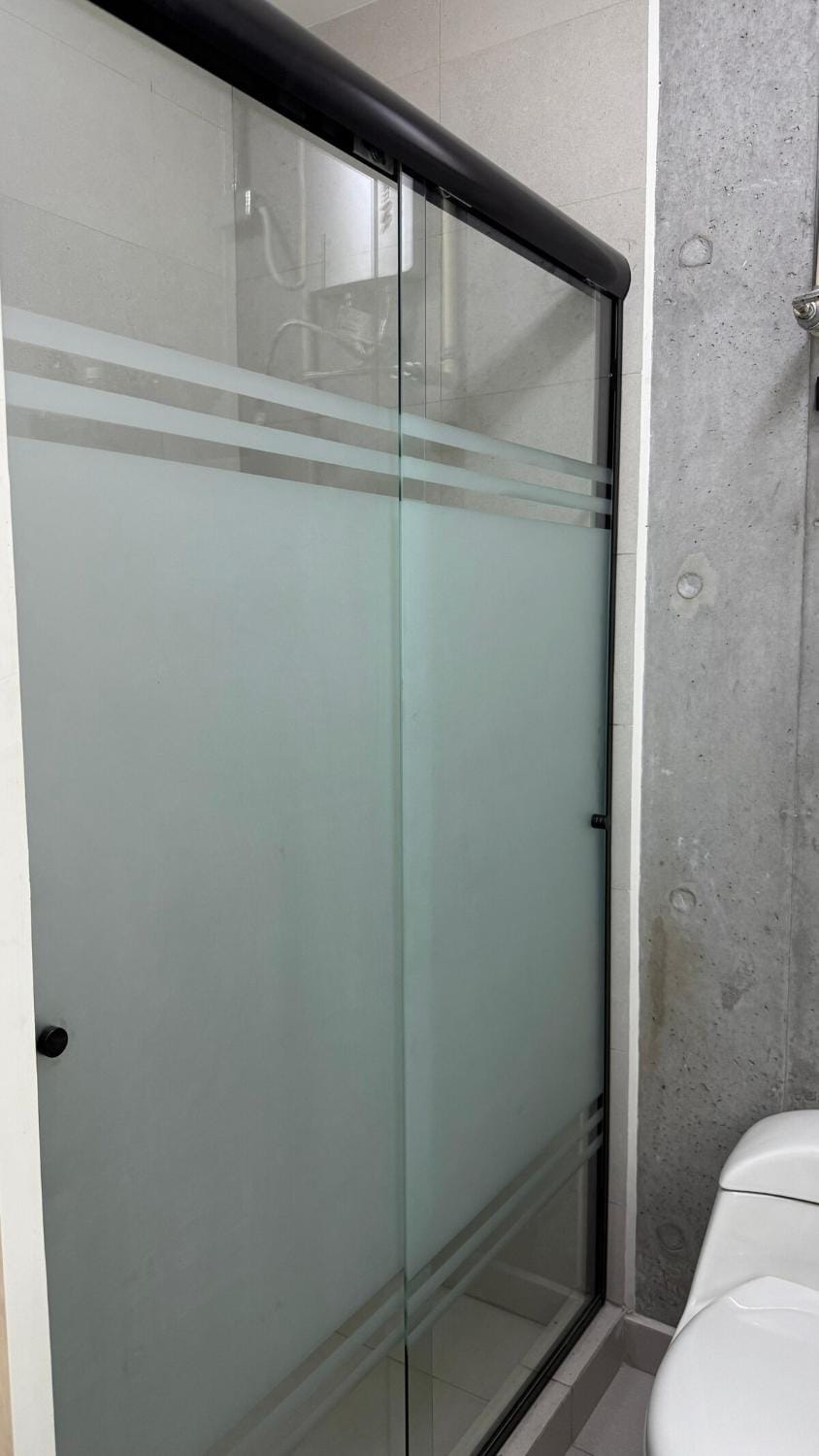 Shower, Bed, Bathroom, Photo of the whole room, Bedroom, wardrobe