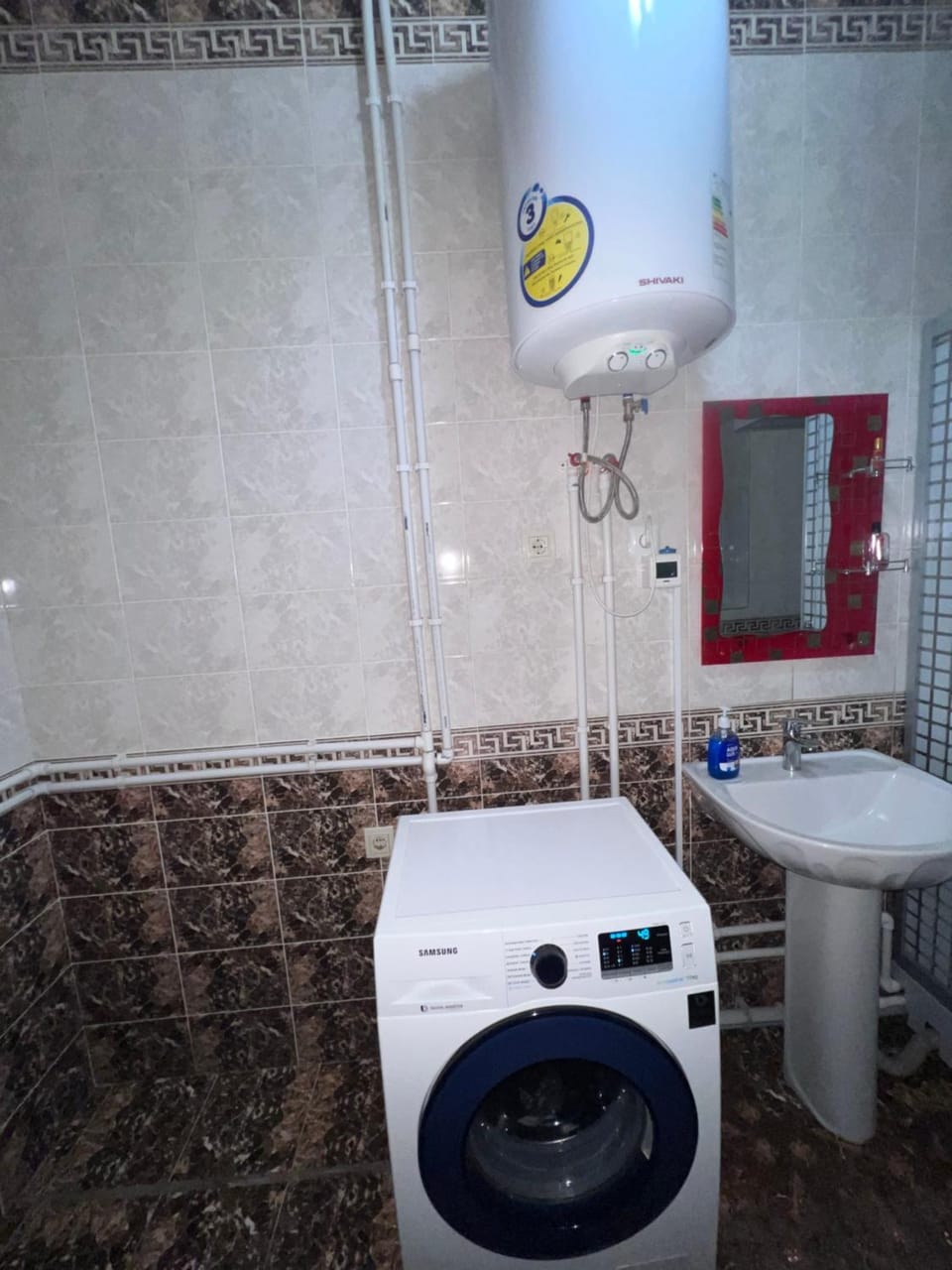 Toilet, washing machine