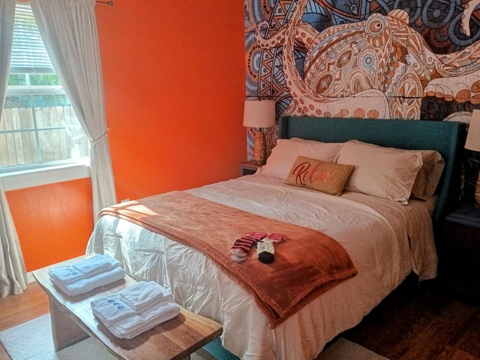 Bed, Bedroom