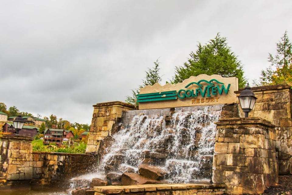 Golf View Escape Apartment in Pigeon Forge