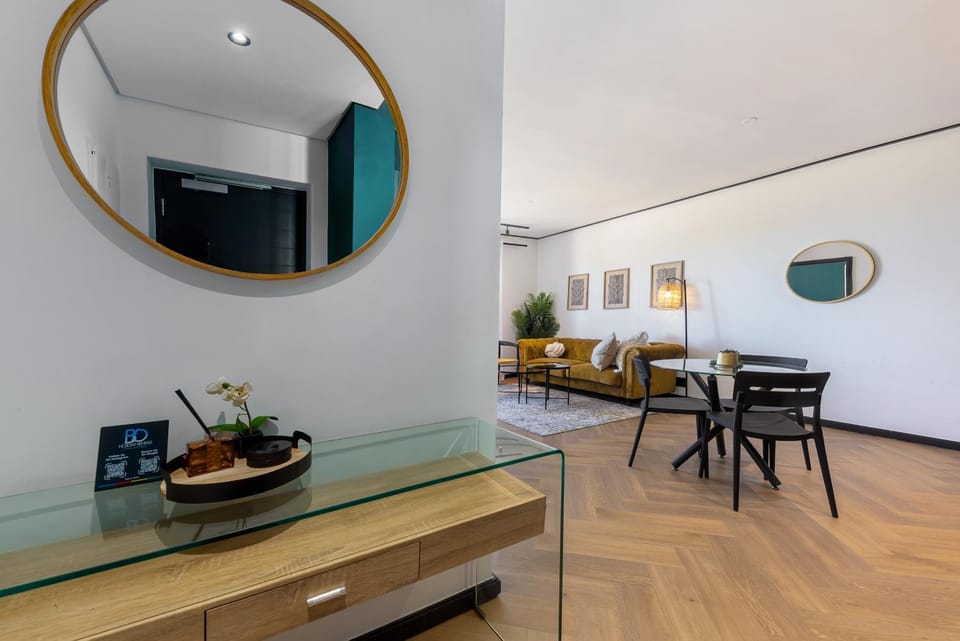 Nine Palms - Century City Luxury Apartment Apartment in Cape Town