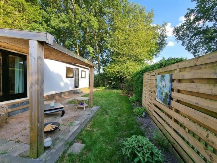 Escape to nature! Cozy and authentic chalet on park Chalet in Drenthe (province)
