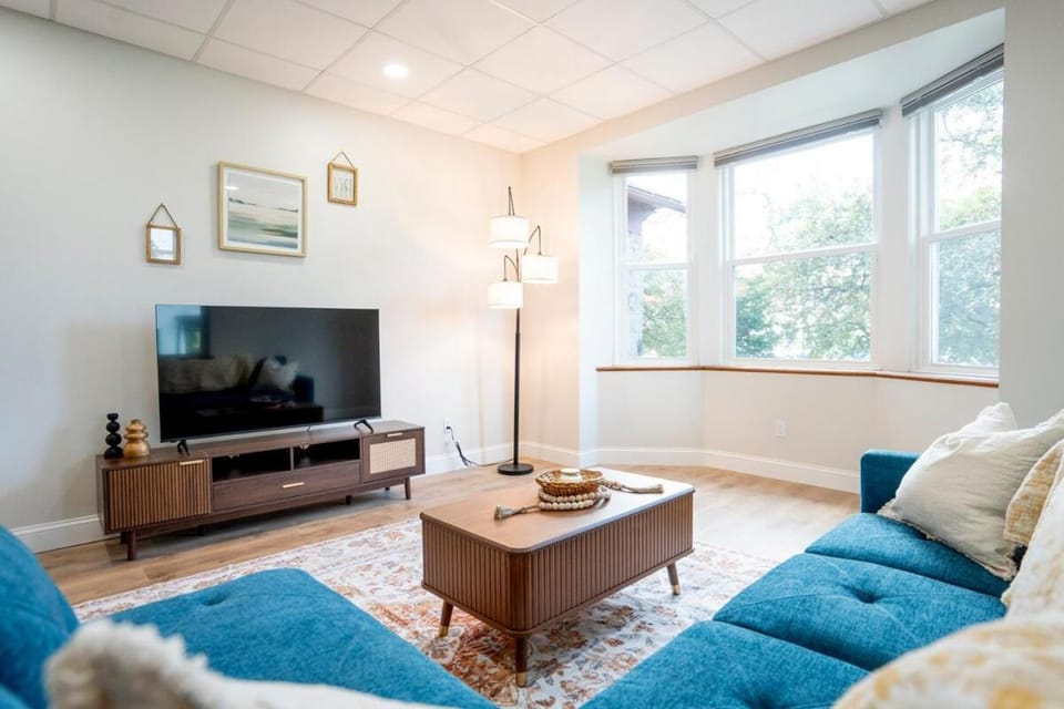 Cozy Corner Near UPMC & Downtown Apartment in Williamsport