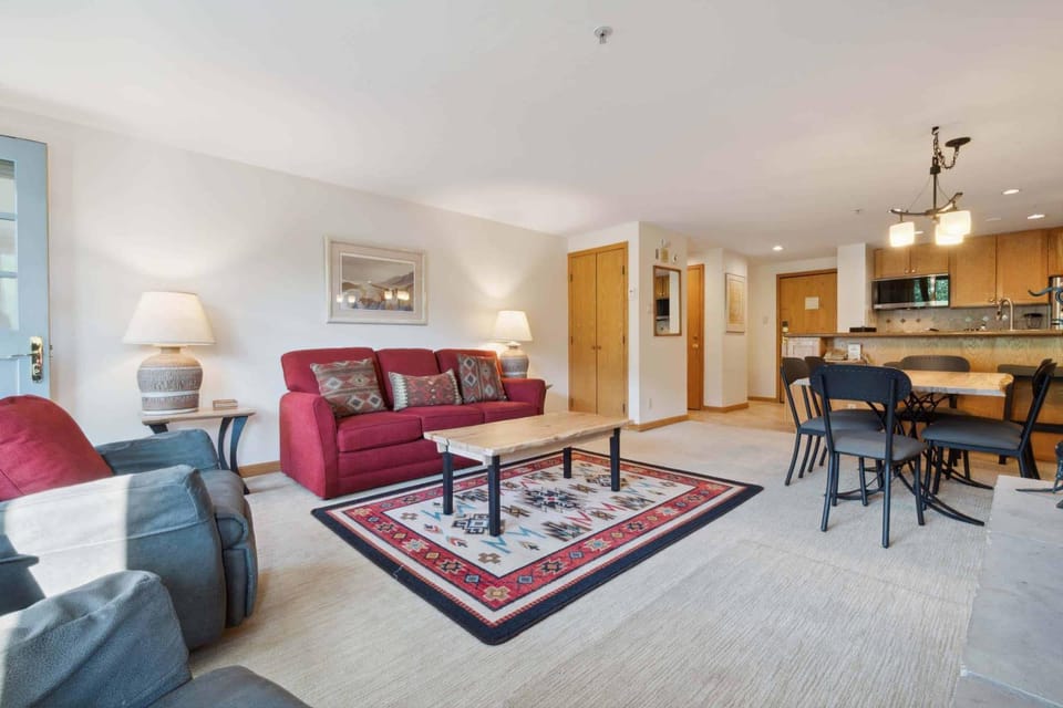 Lodge Tower 394 One Bedroom Residence Apartment in Vail