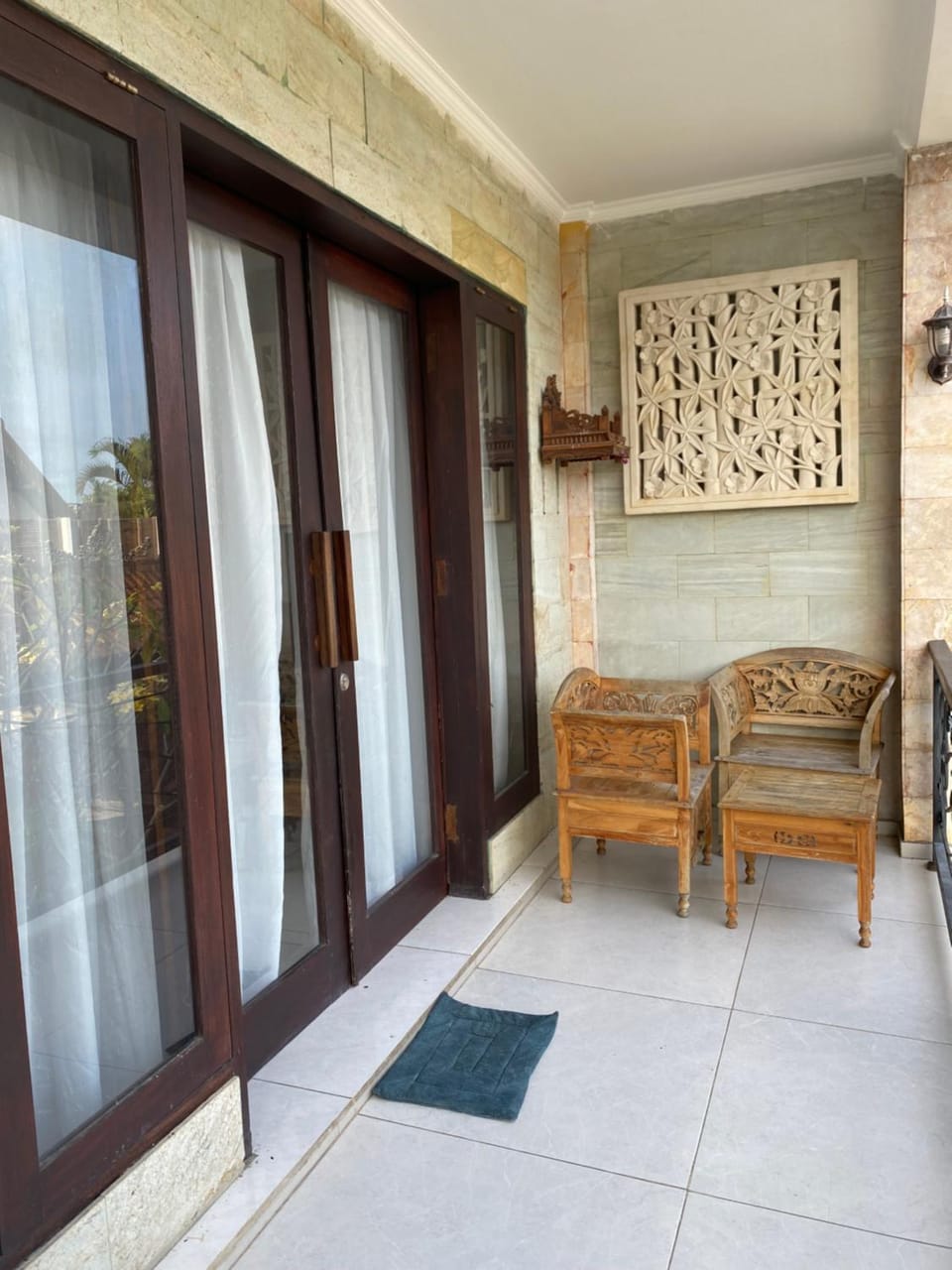 Karna Guest House Bed and Breakfast in Kuta