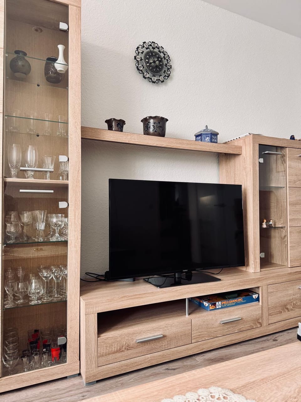 Communal lounge/ TV room, TV and multimedia
