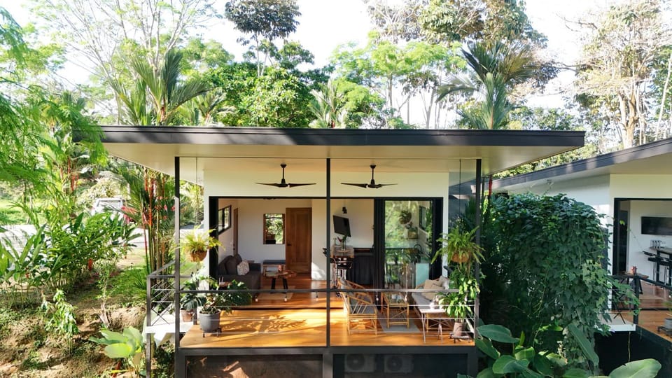 Property building, Balcony/Terrace