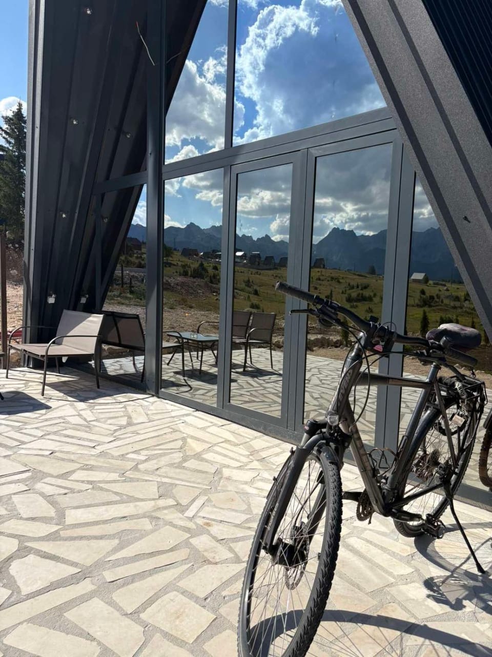 Vista Montis Chalet in Montenegro