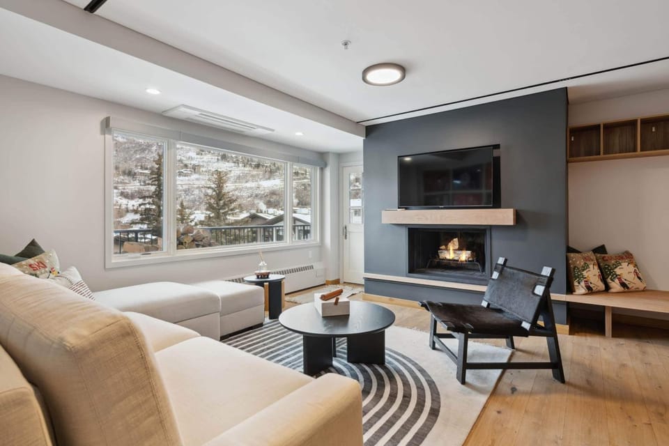 Lodge Tower 486 Two Bedroom Residence Apartment in Vail