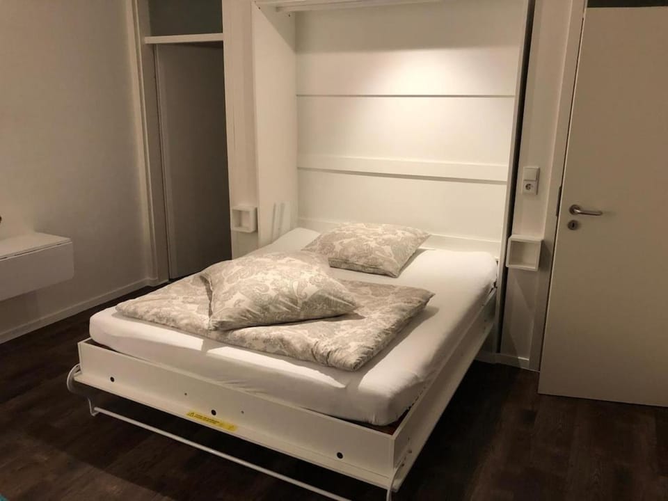 Bed, Living room, Bedroom