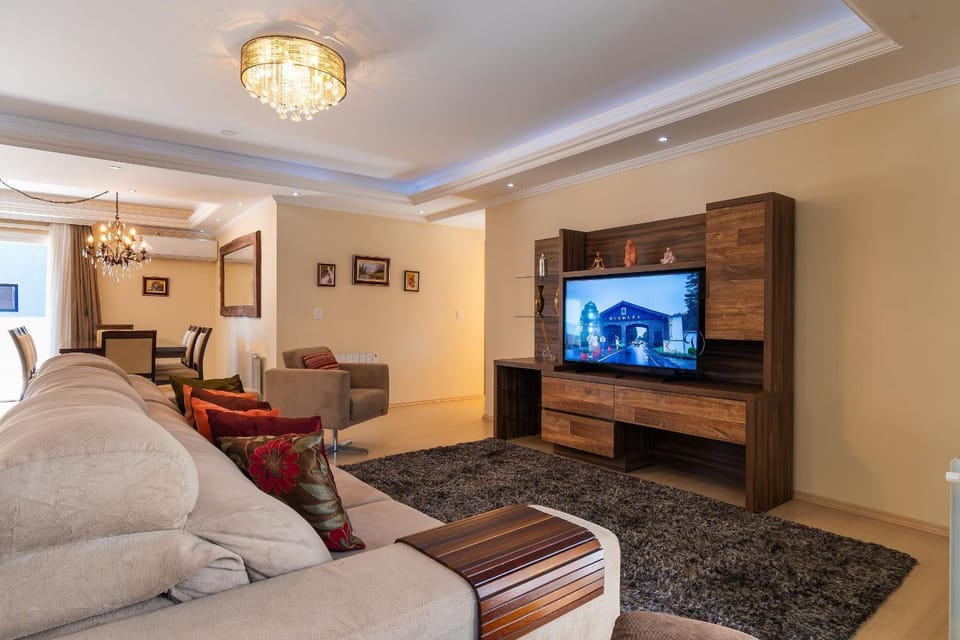 Rosa Residencial Celita Pascoal House in Gramado