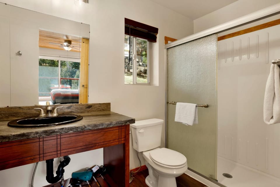 Bathroom, Bath