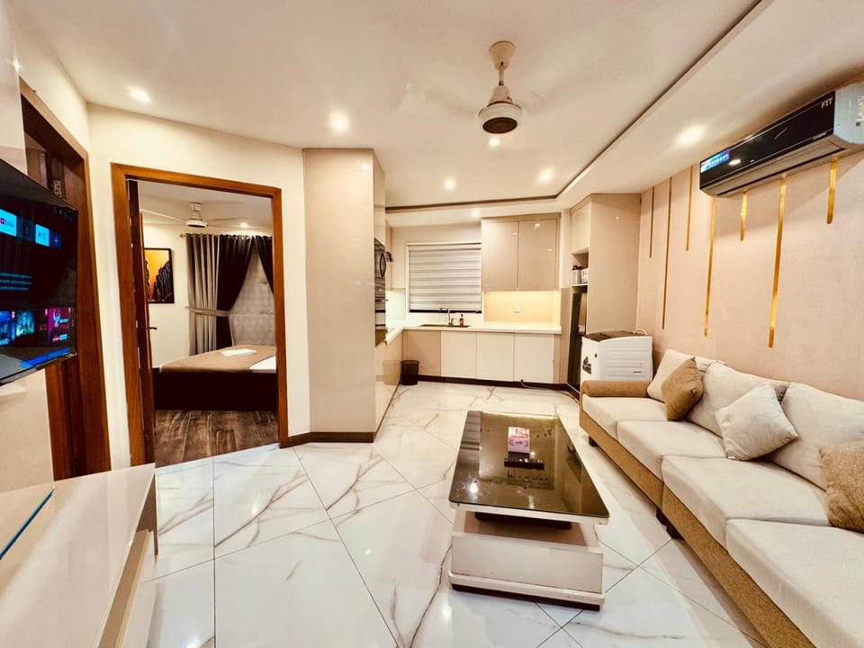 2 Bedroom Cozy Apartment by Lux Haven Stays Apartment in Lahore