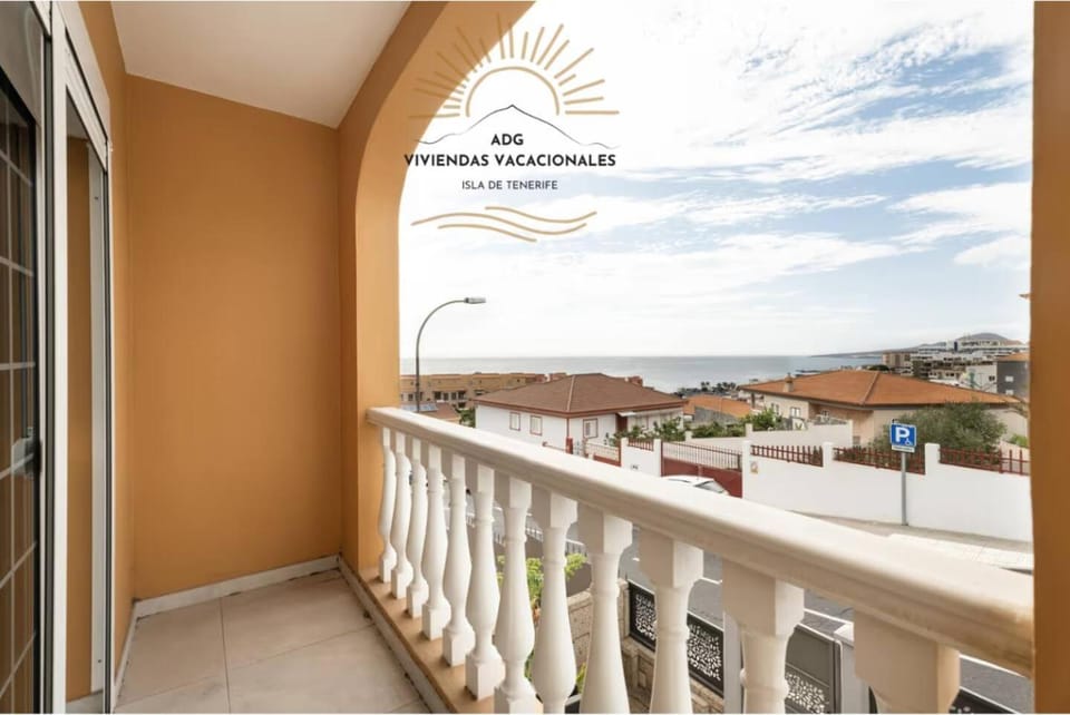 View (from property/room), Balcony/Terrace, Sea view