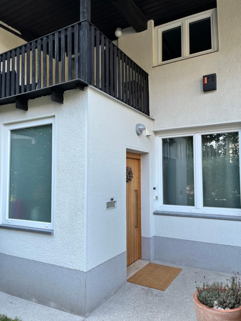 Property building, Facade/entrance