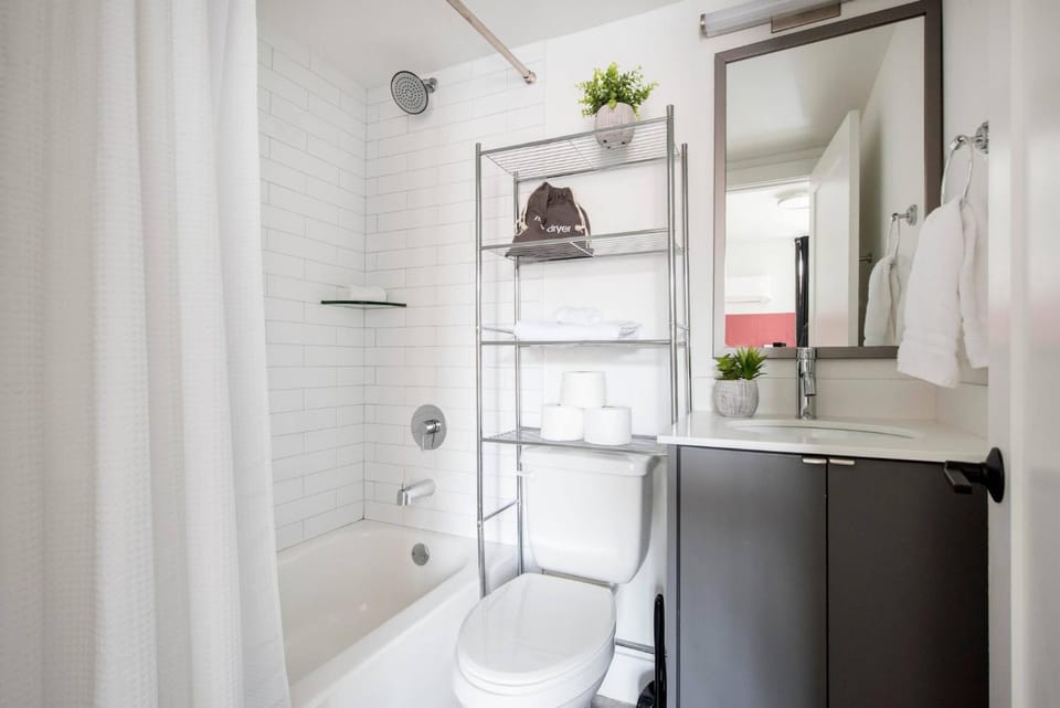 Shower, Hot Tub, Bathroom, Bath