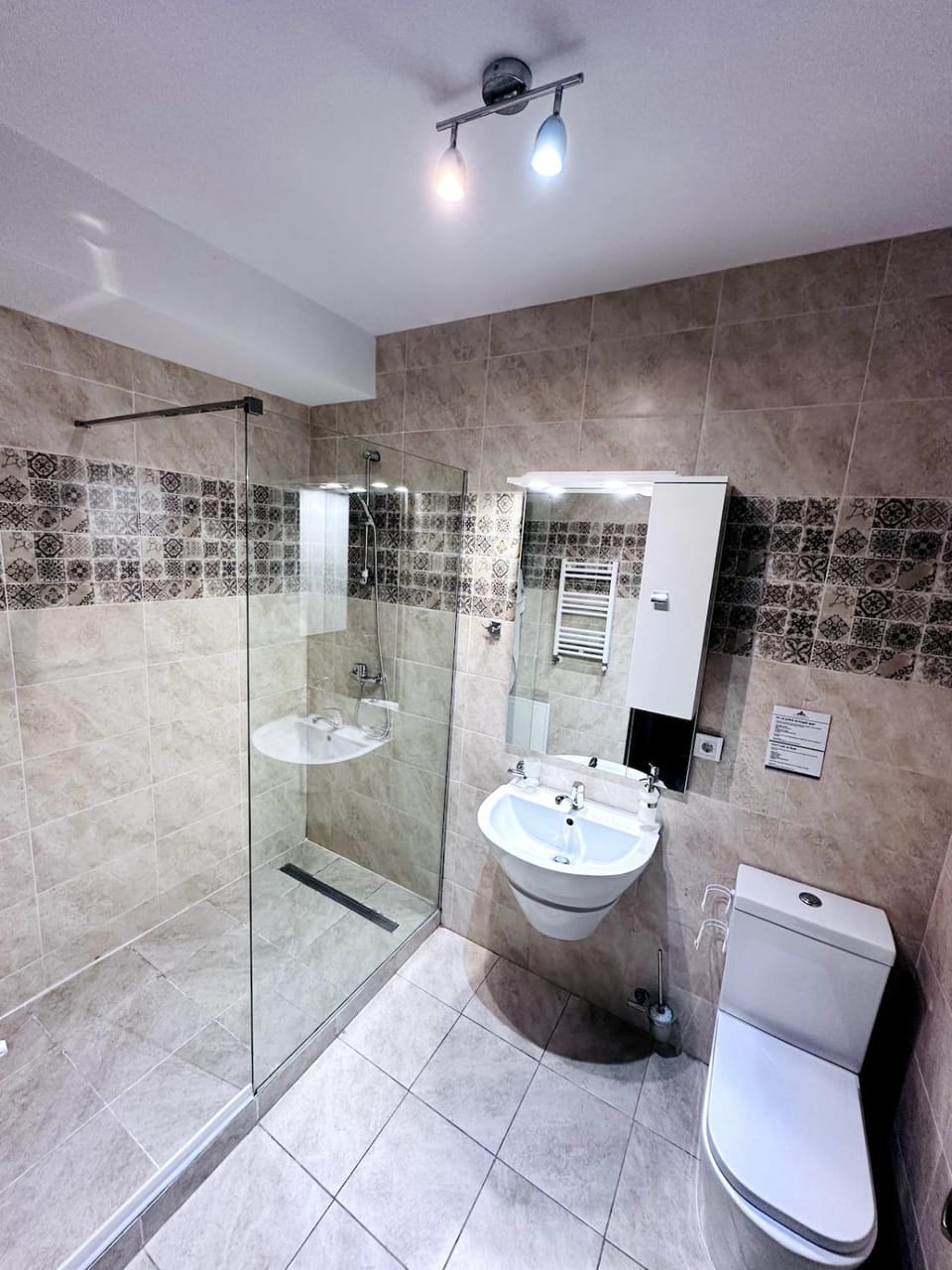 Shower, Toilet, Bathroom