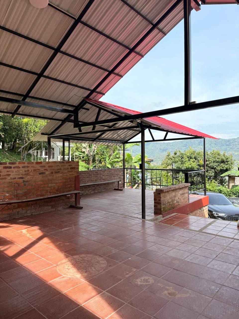 Cinco vientos House in Santander, Colombia