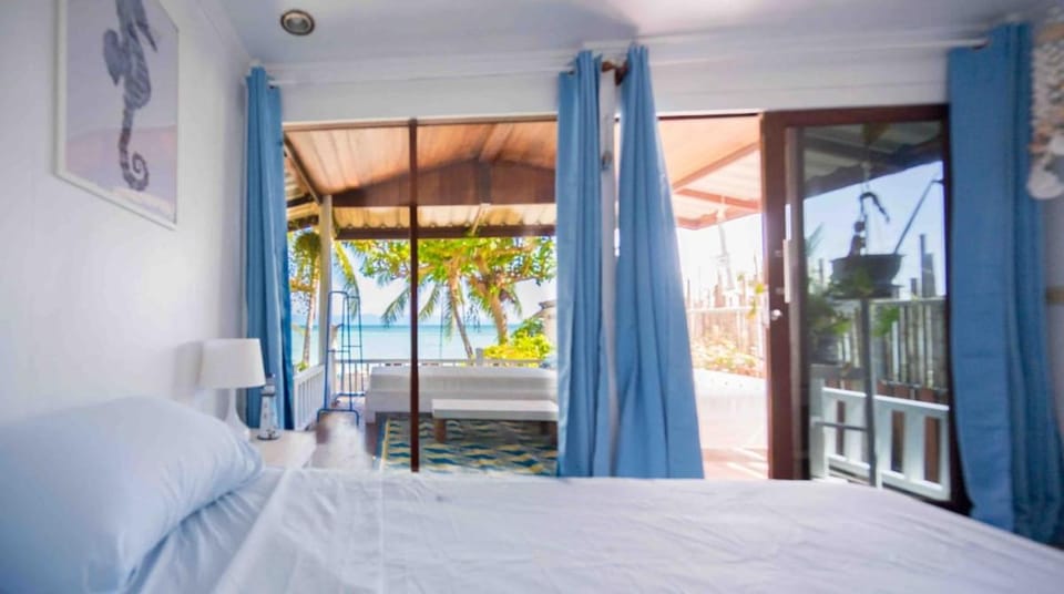Sunset Dream Beach Front House House in Ban Tai