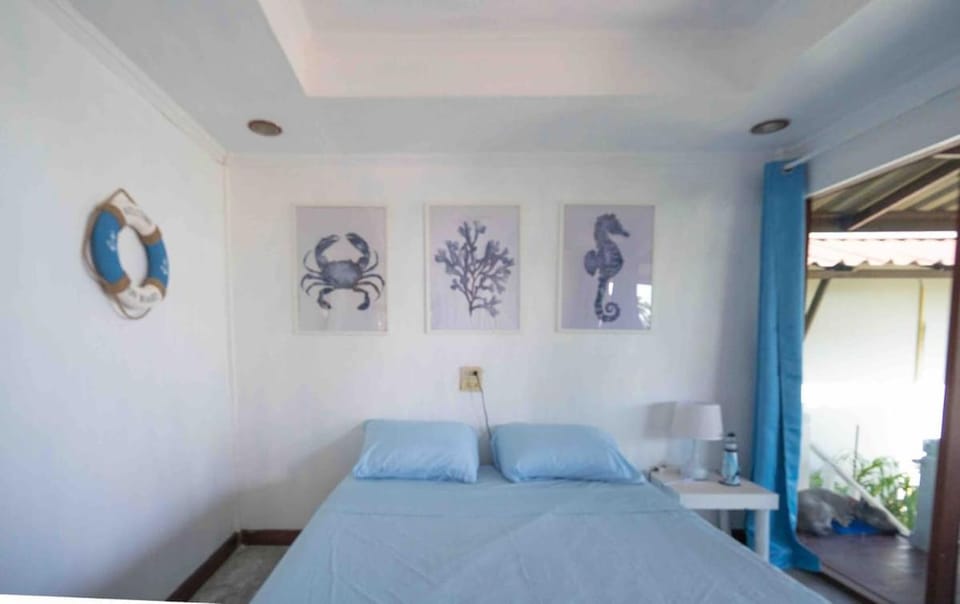 Sunset Dream Beach Front House House in Ban Tai