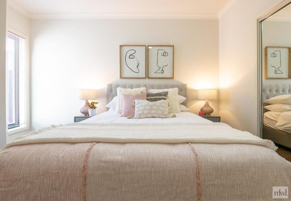 Golden Retreat - Couples Getaway Business stay House in Bendigo