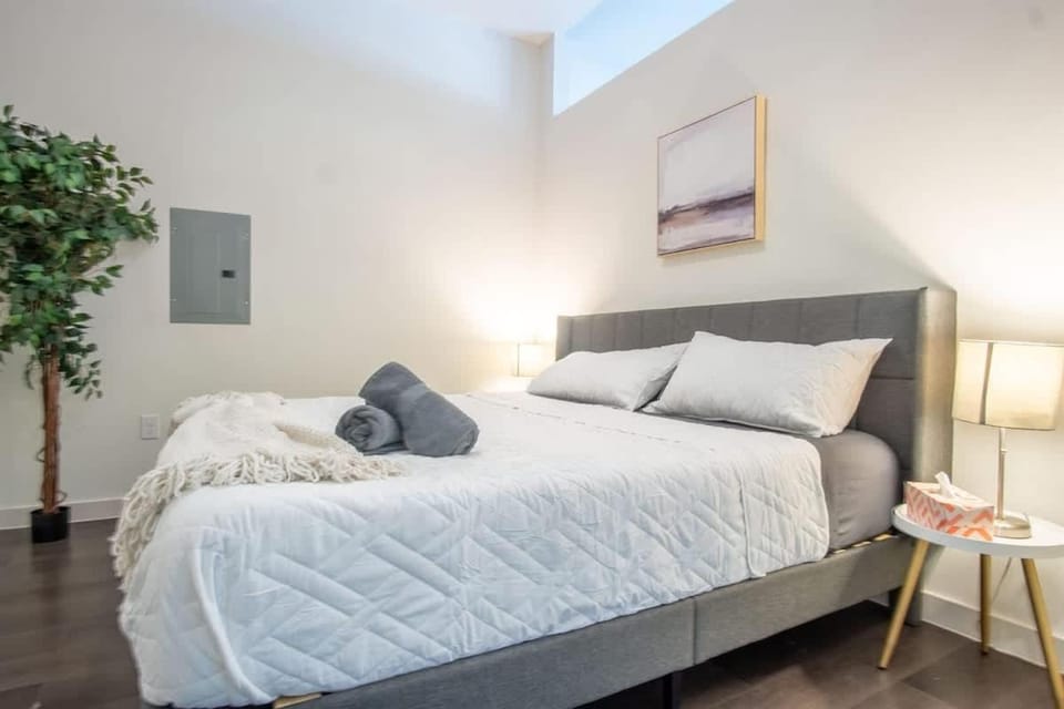 Boulevard Stays Comfortable 1BR Suite w Pool Parking Gym 02 Apartment in Dallas