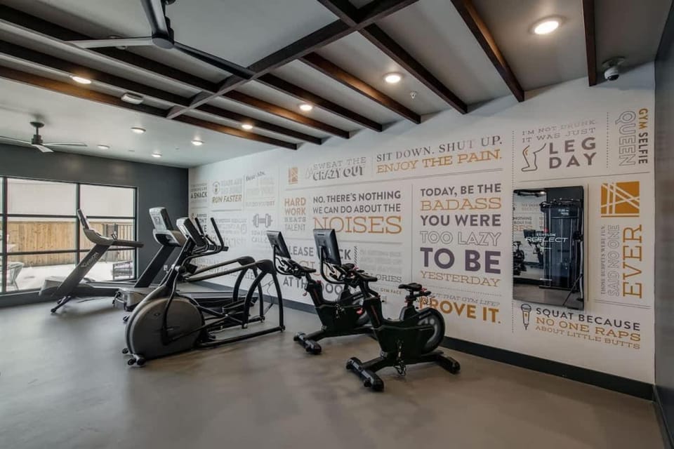 Boulevard Stays Comfortable 1BR Suite w Pool Parking Gym 02 Apartment in Dallas