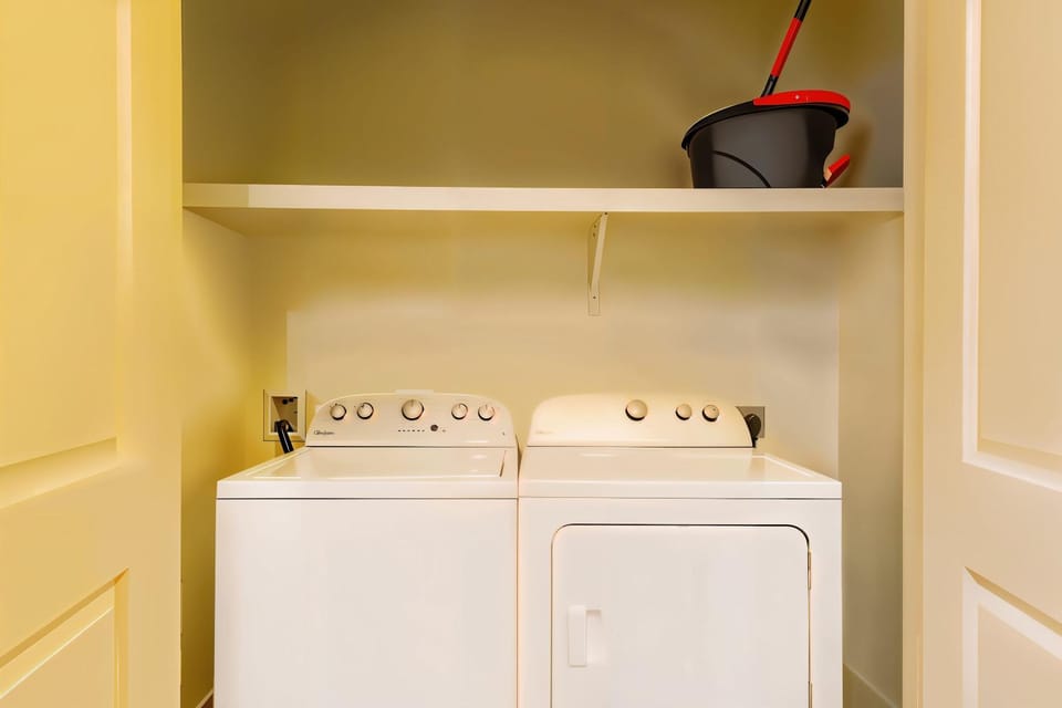 Boulevard Stays Stylish 1BR Stay Includes Pool Gym & Free Parking Apartment in Dallas