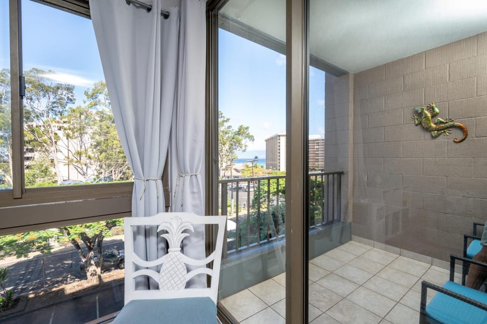 NEW-Maui is Calling - Ocean View Modern Chic West Maui Retreat Apartment in Napili-Honokowai