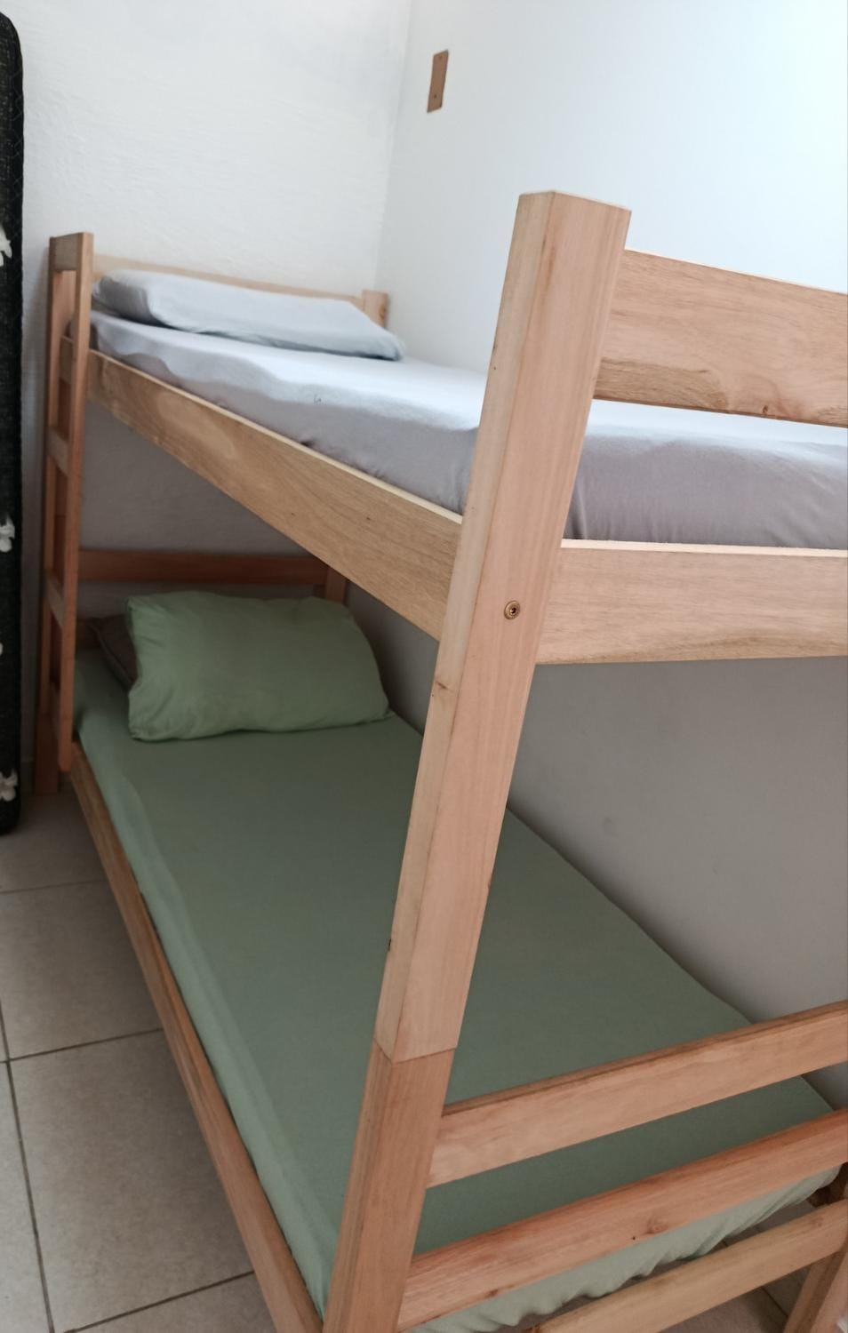 Bedroom, bunk bed