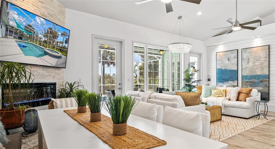 5BR Retreat Pool SPA (Opt Heat) Bikes Views House in Palm Coast