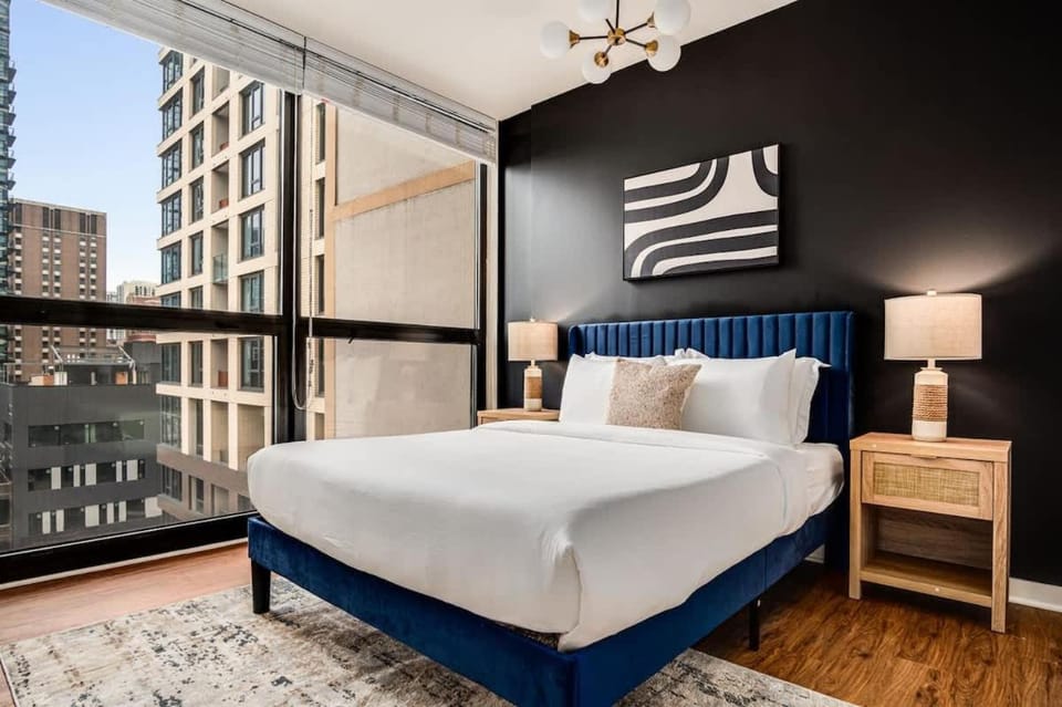 Boulevard Stays Walk Everywhere 5 mins to Magnificent Mile River North 05 Apartment in River North