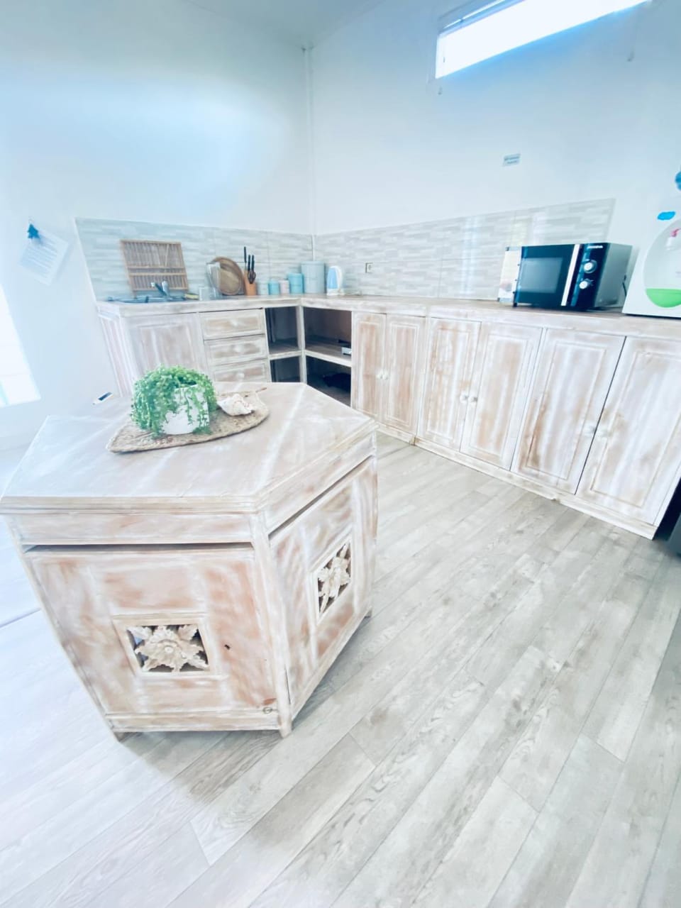 Kitchen or kitchenette, kitchen