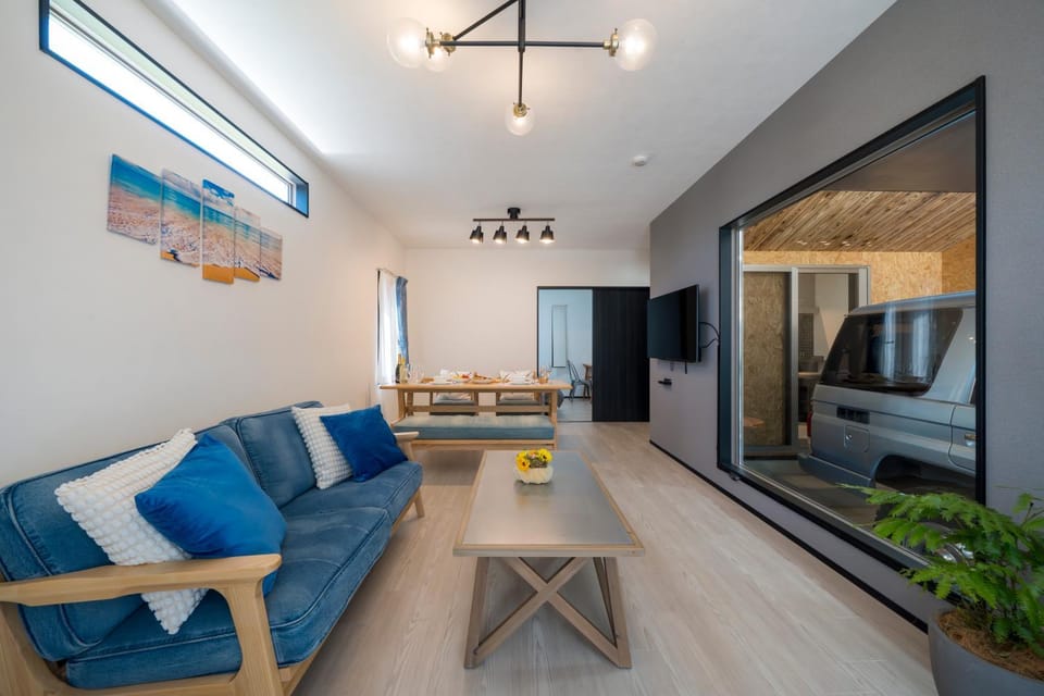 TV and multimedia, Living room, Dining area