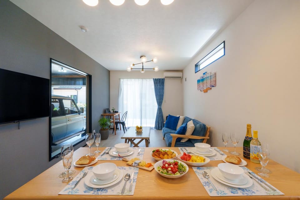 TV and multimedia, Dining area