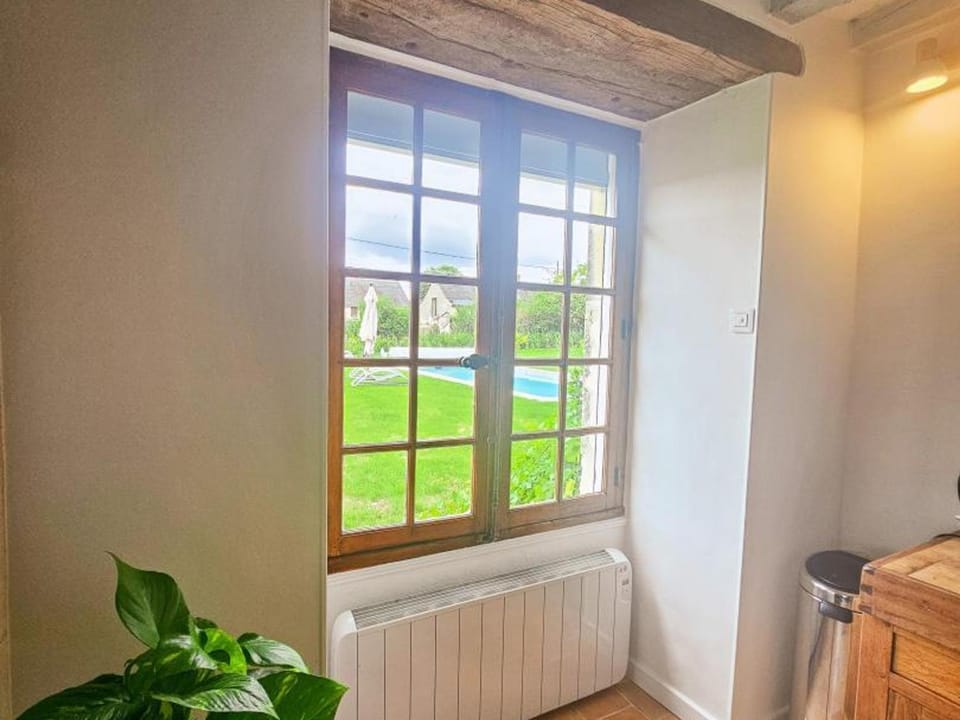 Gîte authentique en Touraine, piscine chauffée, animaux admis - FR-1-381-632 House in Centre-Val de Loire