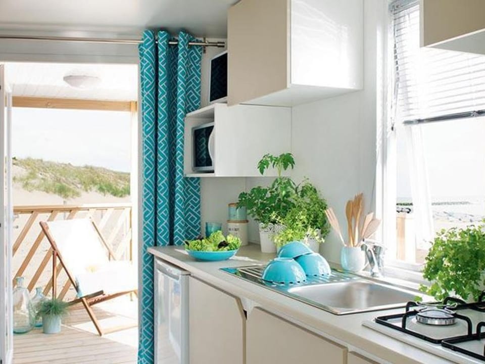 Mobil home 2 chambres avec terrasse - API-1-52-765 Campground/ 
RV Resort in Brittany