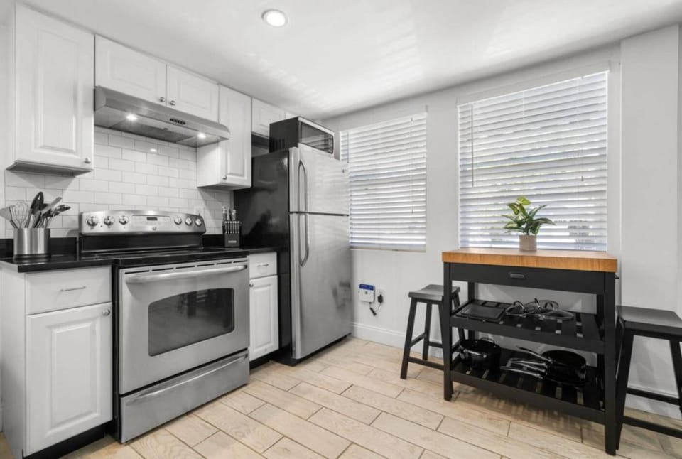 Little Hyde Out - Updated Hyde Park 1st Floor Apartment Apartment in Tampa