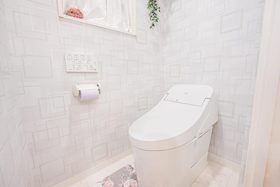 Ueno home2 10-minute walk from Ueno Station, 4-minute walk from Inaricho Station, 10-minute walk to Asakusa, 1F Apartment in Japan