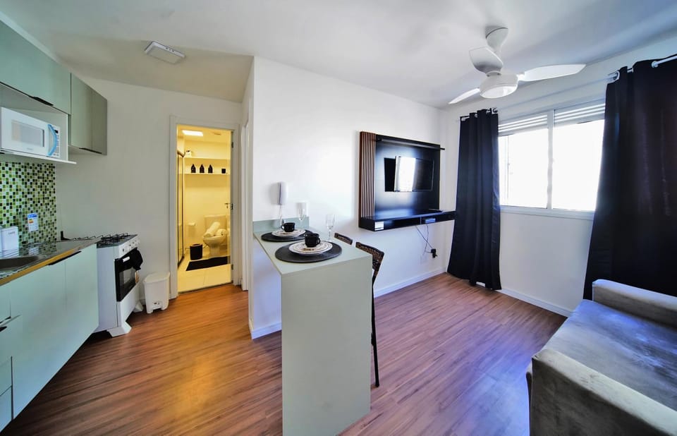 Communal lounge/ TV room, Kitchen or kitchenette, Living room