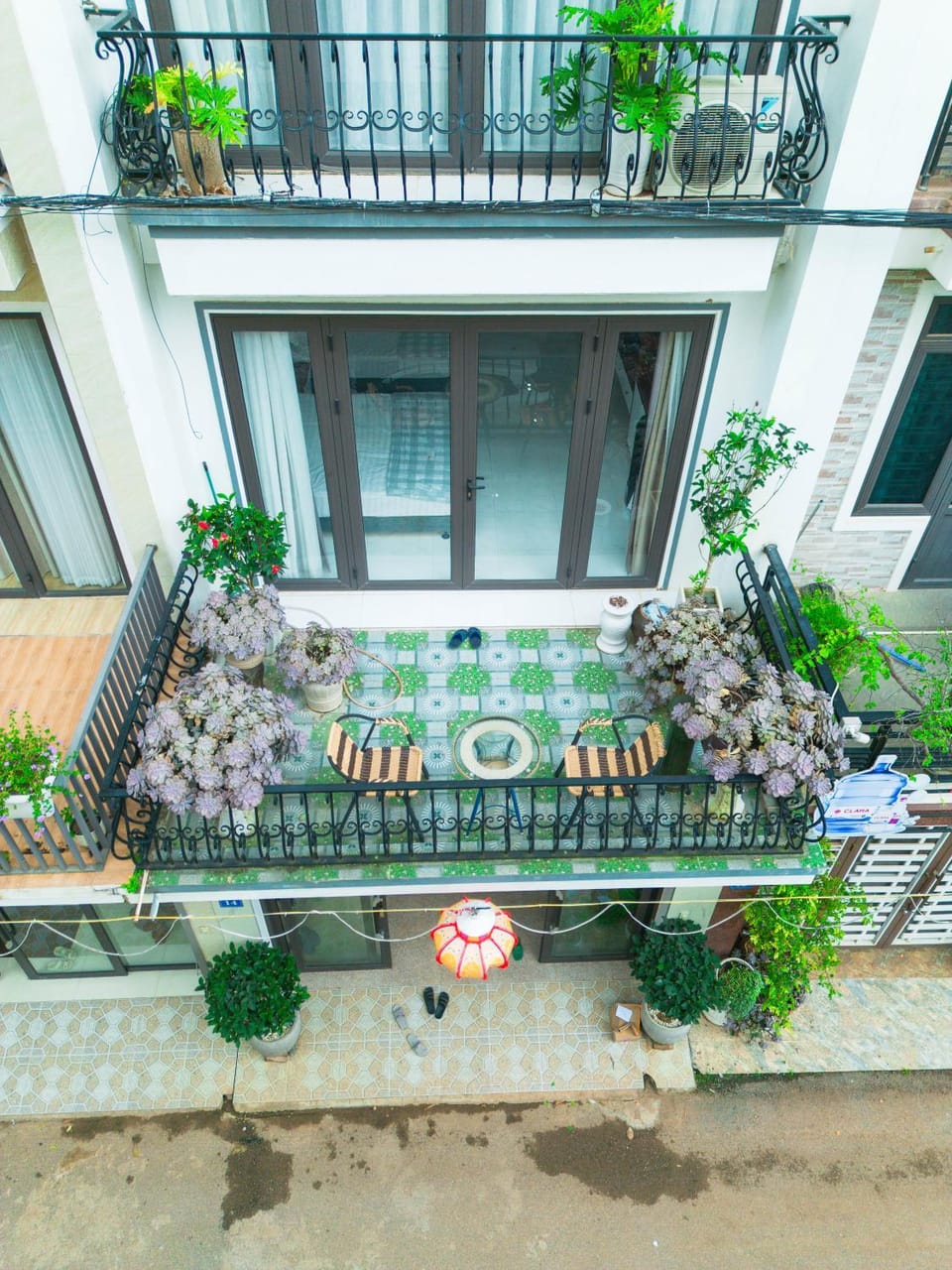 Property building, Patio, Spring, Day, Garden, View (from property/room), Balcony/Terrace, Garden view