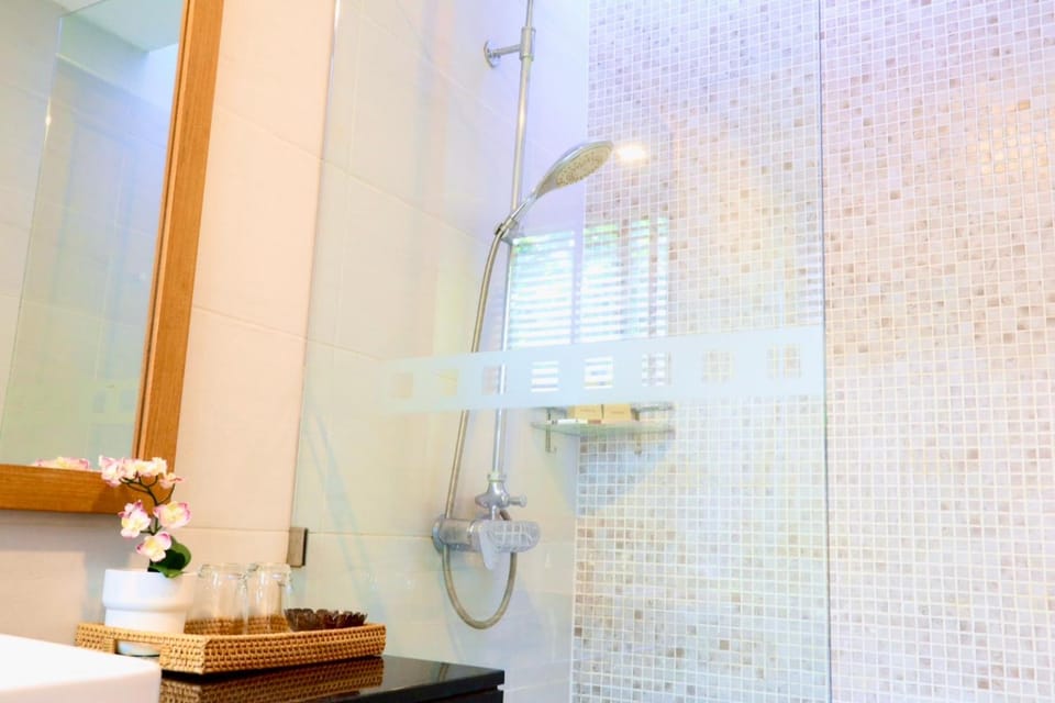 311 Ao Nang Beach, Private Sea View Pool Villa Hotel in Krabi Changwat