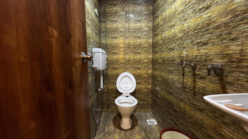 Pks hotel shahanai Love hotel in Maharashtra